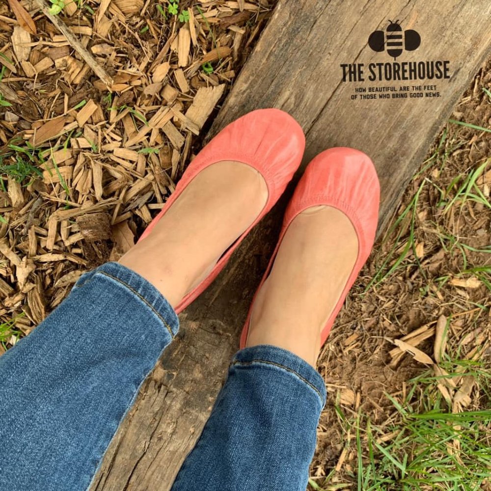 Oil Tanned Coral Storehouse Flats